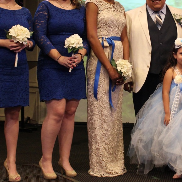 Lace Dress - Picture 4 of 5